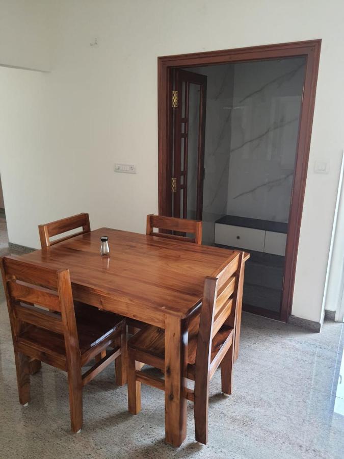 Castle Bannerghatta Road 벵갈루루 외부 사진